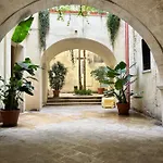 דירה Flo House בארי