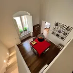 Flo House דירה