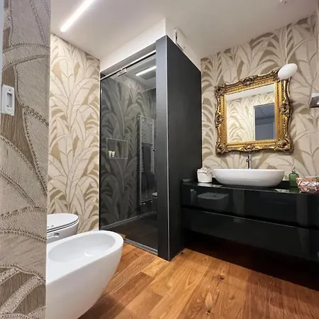 Flo House Apartment