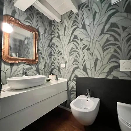 Lägenhet Flo House Bari