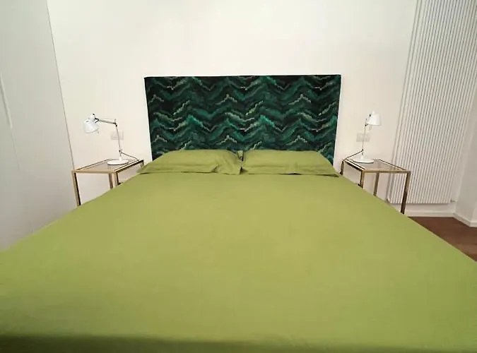 Flo House アパート